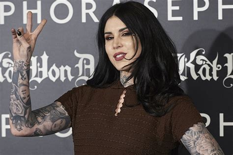 Kat Von D Posts First Photo After Covering Her Leg Tattoos